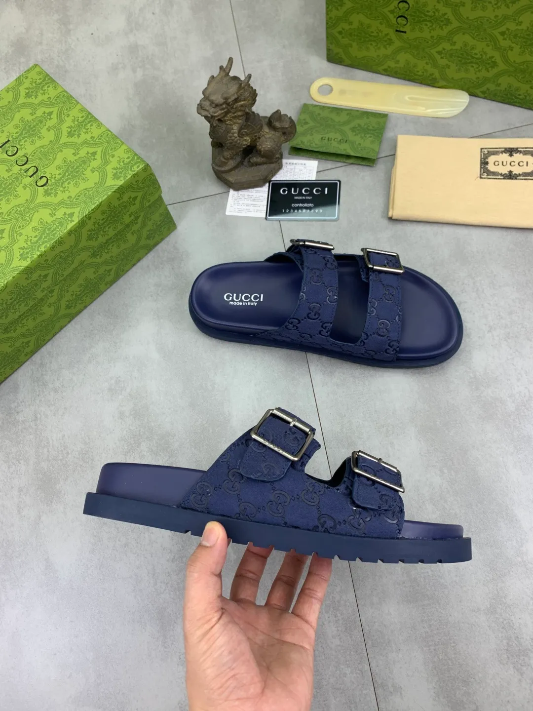 Men's Men's Shoes💰P340💰[New Style]🎁🎁🎁 High-quality GUCCI new casual slippers for the Year of the Snake, original official website, perfect workmanship, transmitting a kind of noble luxury, sublimating its definition of luxury in Gucci's high-end extraordinary craftsmanship. Original Gucci double G combination outsole, code number: 38-44 (45 customized)